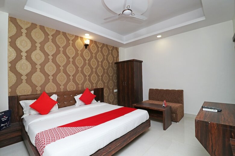 Oyo 17043 Hotel Ocean Pearl