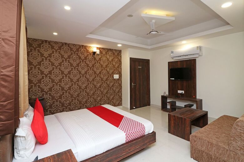 Oyo 17043 Hotel Ocean Pearl