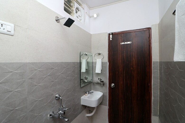 Oyo 17043 Hotel Ocean Pearl