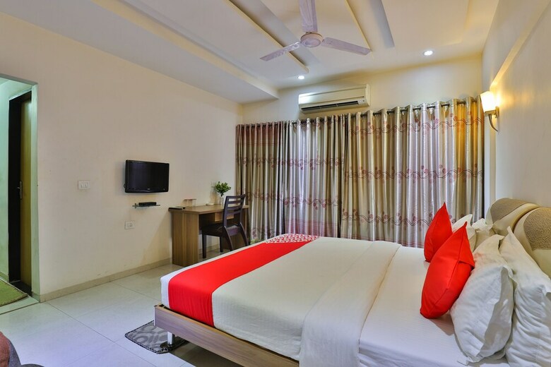 Hotel Oyo 23180 Patel Ni Motel