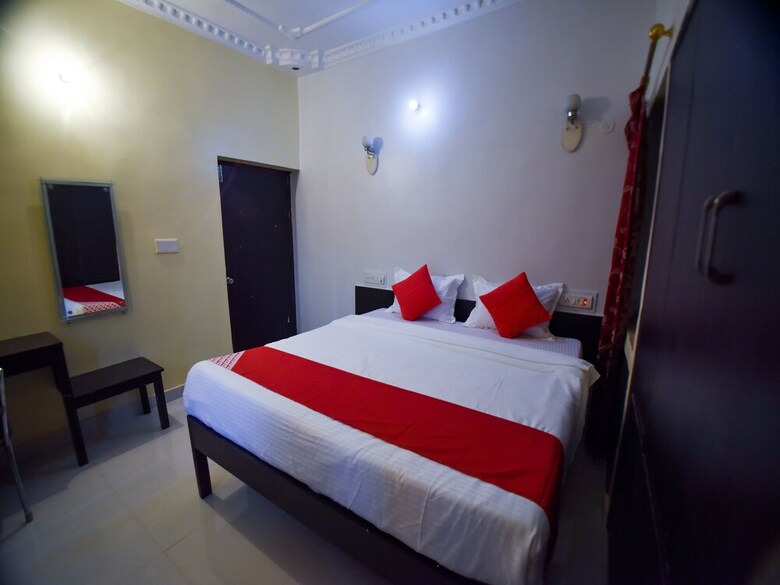 Hotel Oyo Home 3688 Apartment Palace