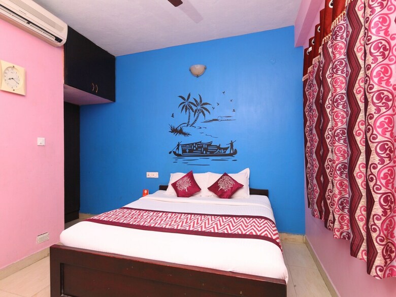 Hotel Oyo 4342 Lloyds Nest