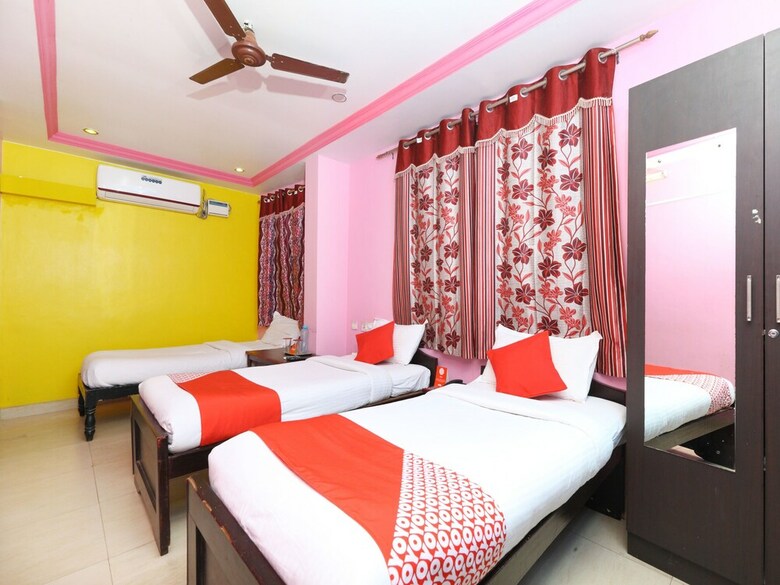Hotel Oyo 4342 Lloyds Nest