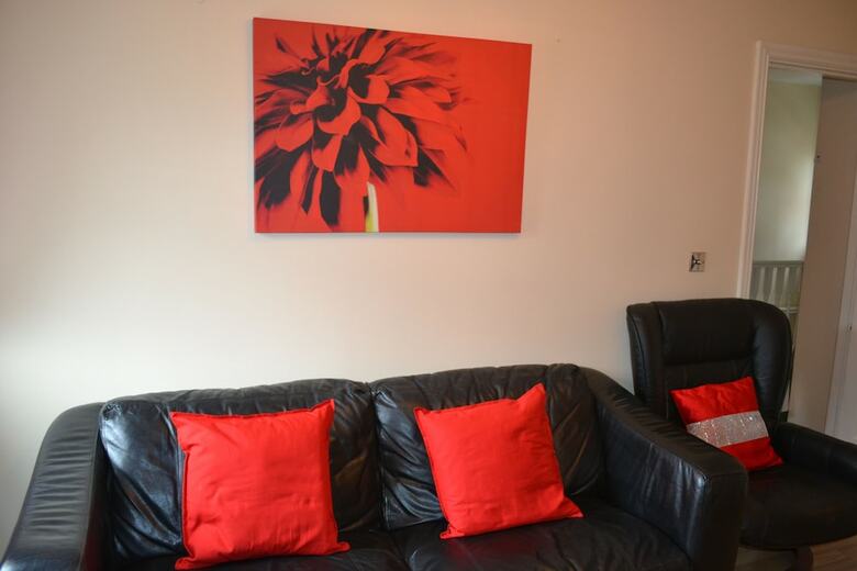 Cozy Modern Bedroom Apartments City L2