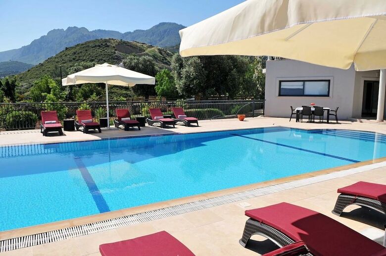 Villa Amelia By Amy Villas