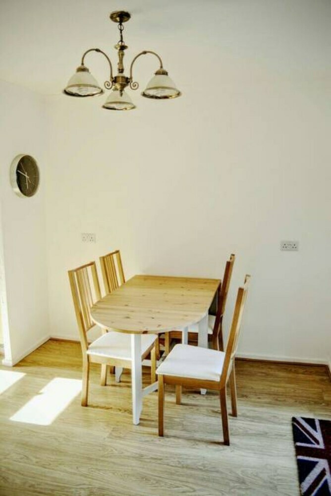 Fantastic Family House In Central London
