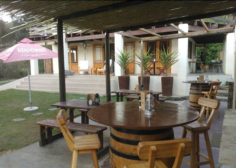 Hostal Barrydale Backpackers And Dung Beetle - Hostel