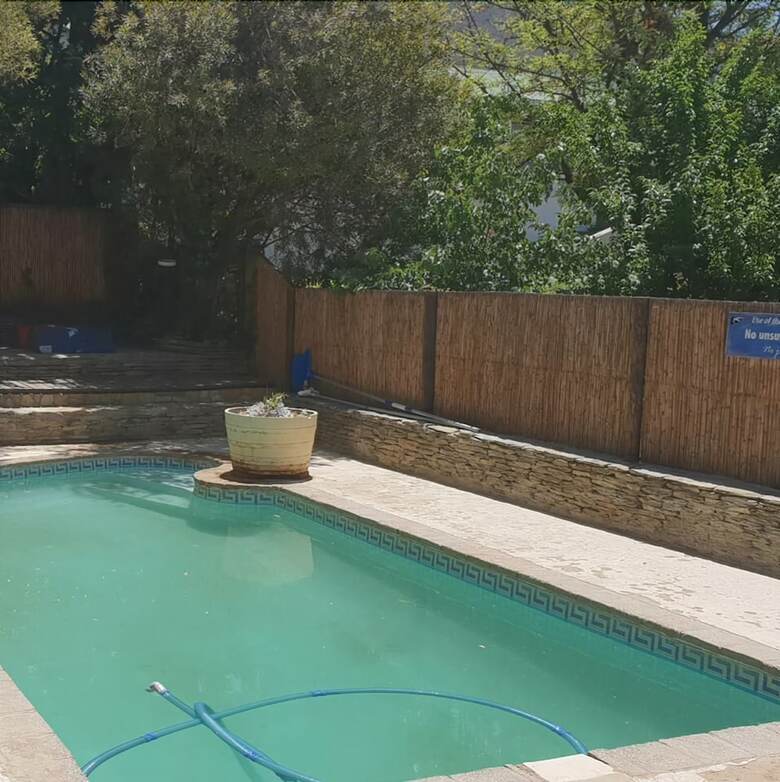 Hostal Barrydale Backpackers And Dung Beetle - Hostel