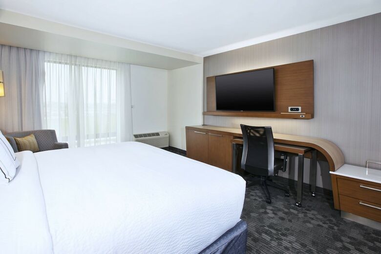 Hotel Courtyard By Marriott St. Joseph Benton Harbor