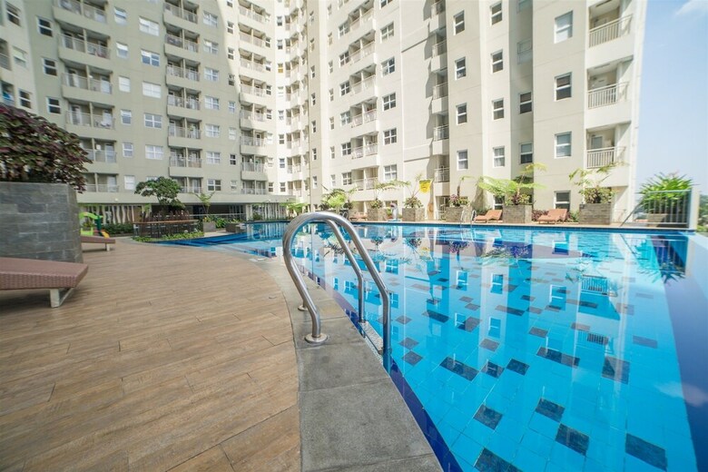 Pleasant 2br Apartment At Parahyangan Residence