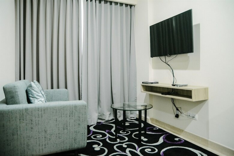 2br Deluxe And Modern Menteng Park Apartment