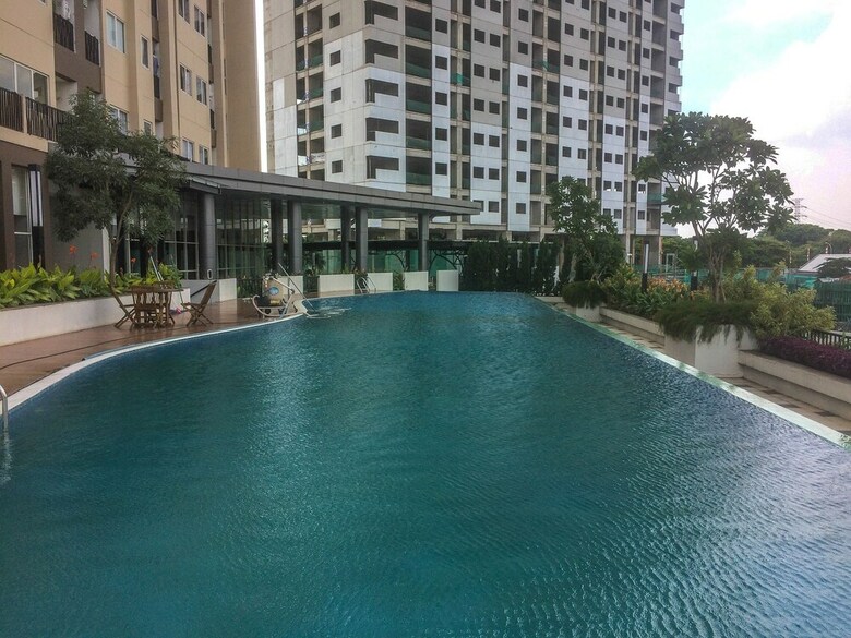 Super Luxury Studio Room The Oasis Apartment Cikarang