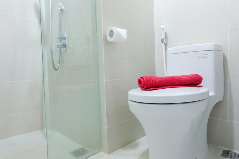 Homey And Modern 2br Puri Mansion Apartment