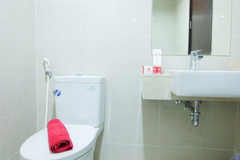 Homey And Modern 2br Puri Mansion Apartment