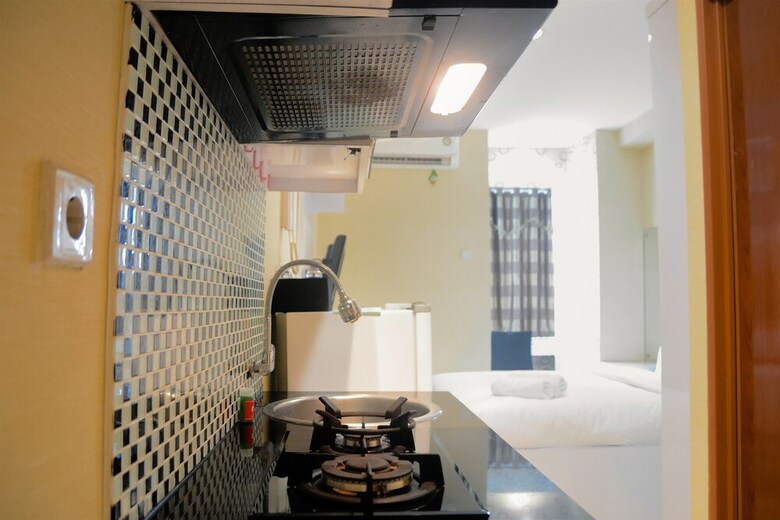 Gorgeous Studio Cinere Bellevue Apartment