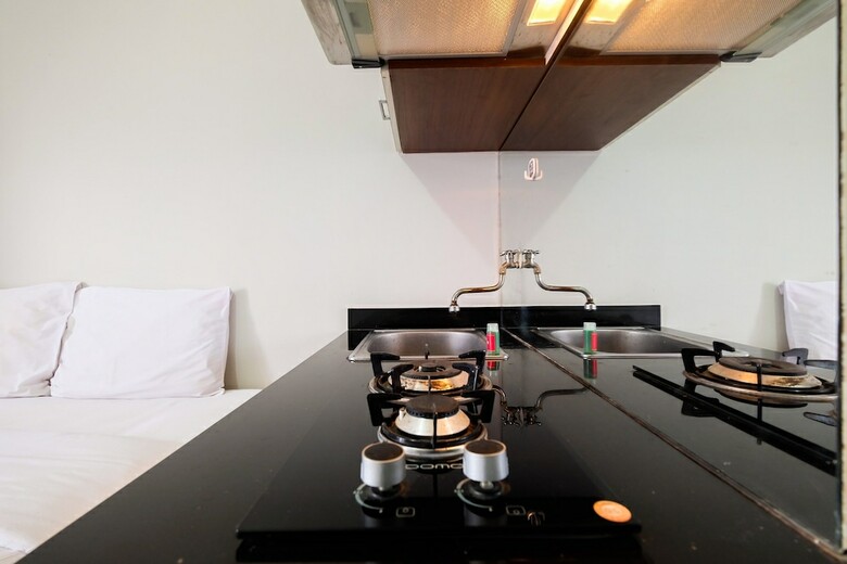 Studio City View Green Pramuka City Apartment