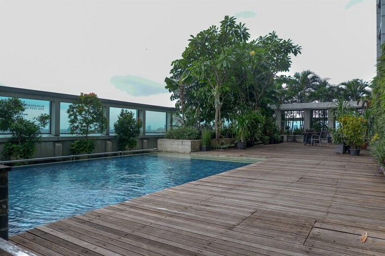 2br Apartment At Regency Condominium Connected To Cito Mall