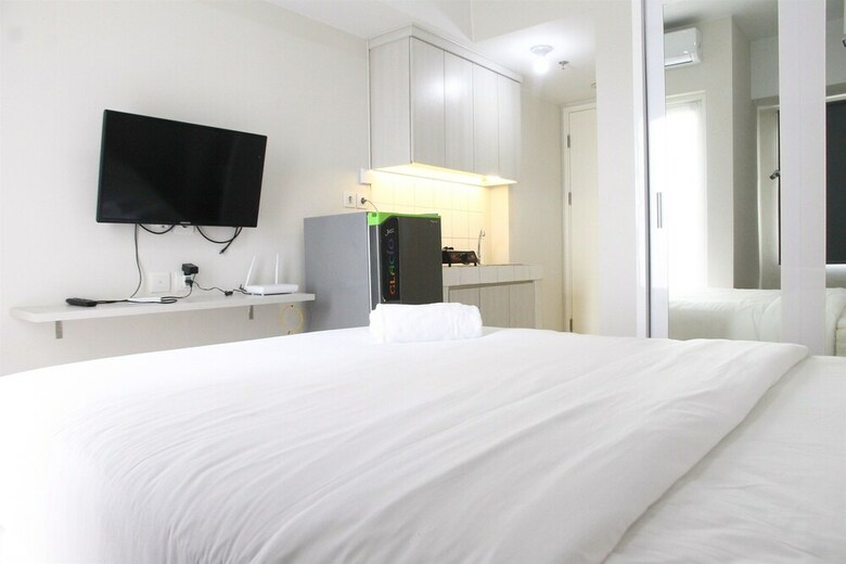 Furnished Studio Apartment @ The Springlake Summarecon