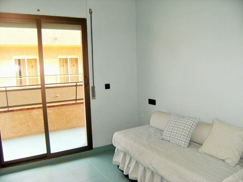 Apartamento La Pineda I 19 3-6