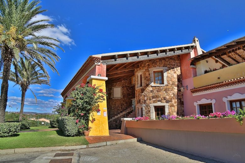 Posada Th San Teodoro | Liscia Eldi Village