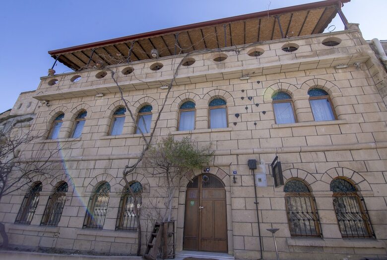Hostal Kamelya Cave Hostel - Adults Only