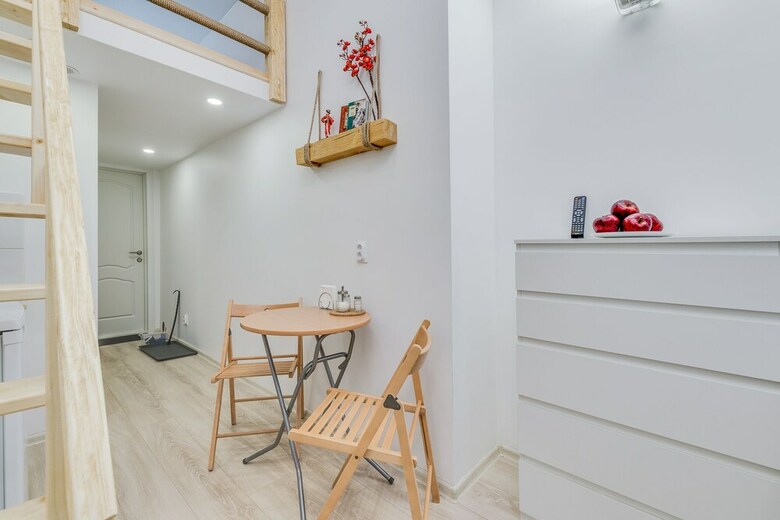 Tomi Apartments