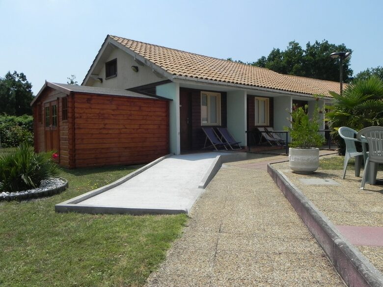 Hotel H�tel Les Pins