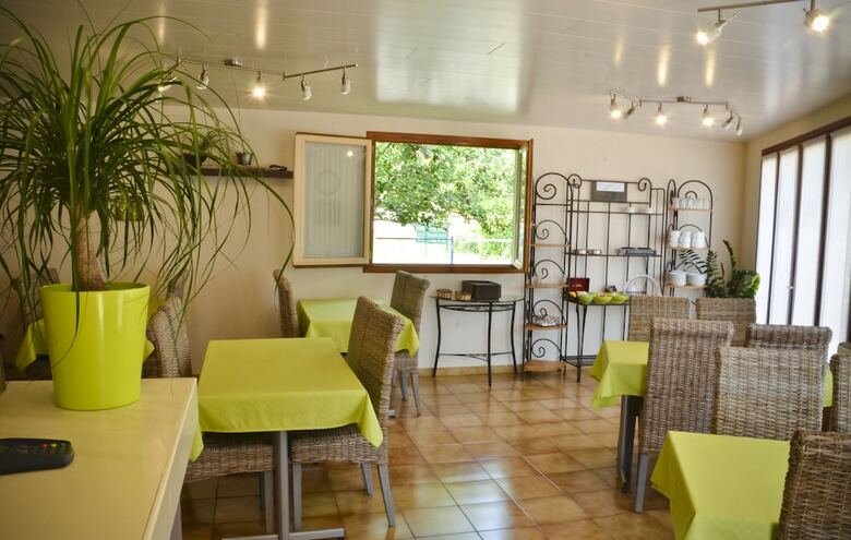 Hotel H�tel Les Pins