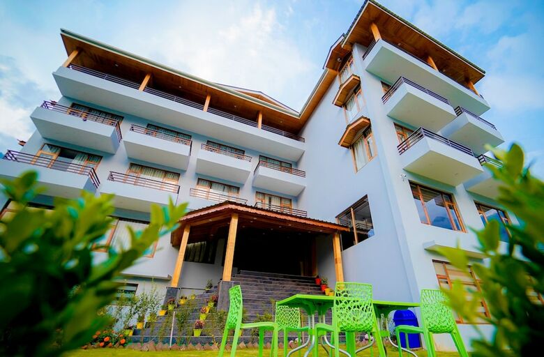 Hotel Sanobar The Samita Grand
