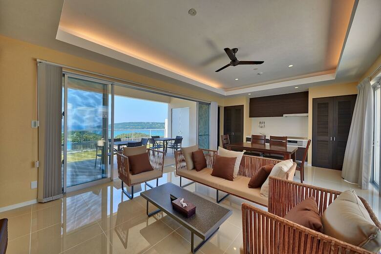 Viaul Sky Villas Unten