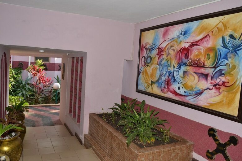 Hotel Royal Basin Resort