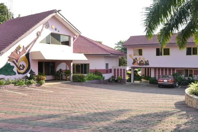 Hotel Royal Basin Resort