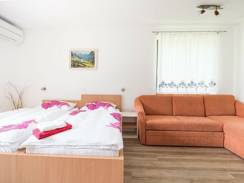 Apartments And Rooms Nata?a 2