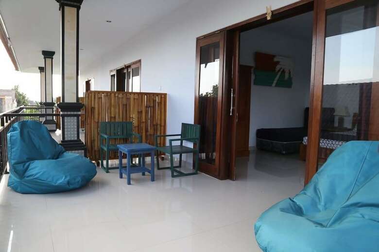 Hostal Bali Reef House Surfco