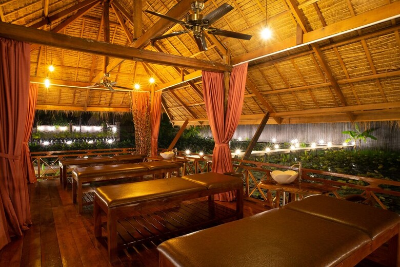 Hotel Authentic Khmer Village Resort