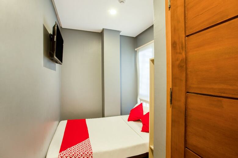 Hotel Oyo 521 Bacaca Suites