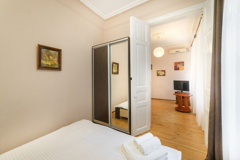 Apartamentos Leonrooms Ekaterinenskaya 18