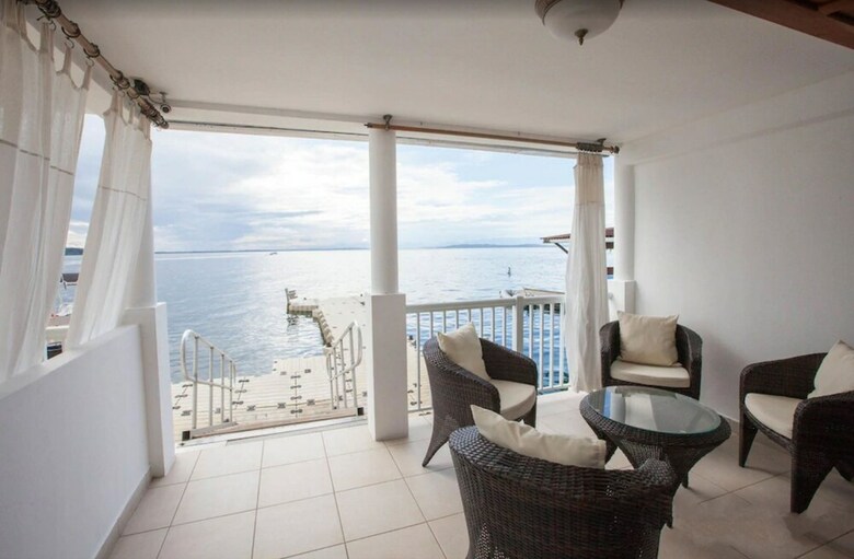 Aparthotel Tropical Suites Hotel