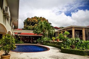 La Riviera Hotel