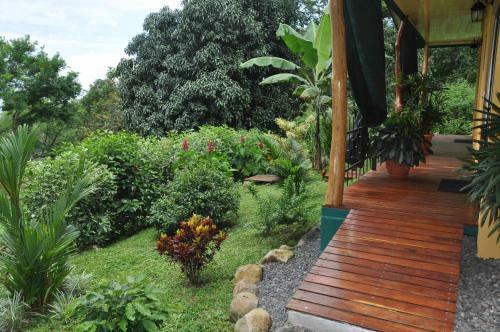 Bed & Breakfast Tiriguro Lodge