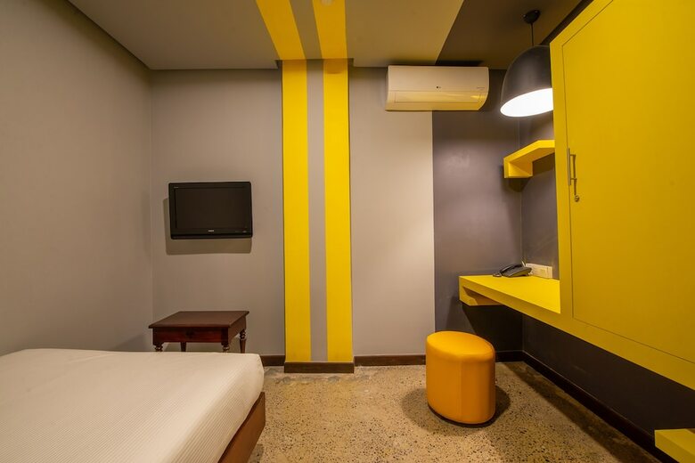 Hostal The Twizt Lifestyle Hostel