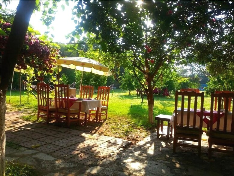 Hotel Esralina Pension