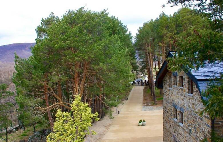 Villa Lucerna Sports & Hotel Resort