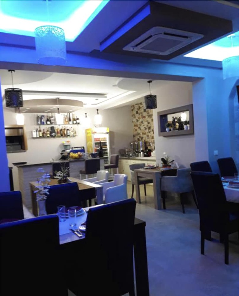 Hotel Apartments & Rooms Castello