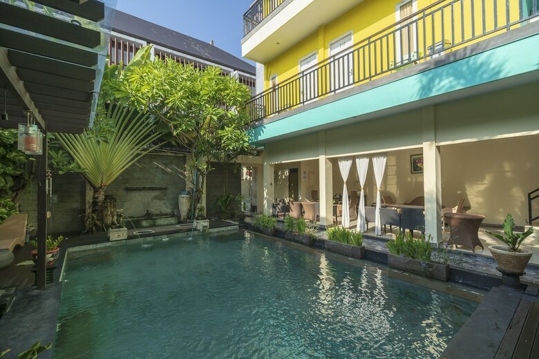Posada Oyo 523 Dedy Beach Inn