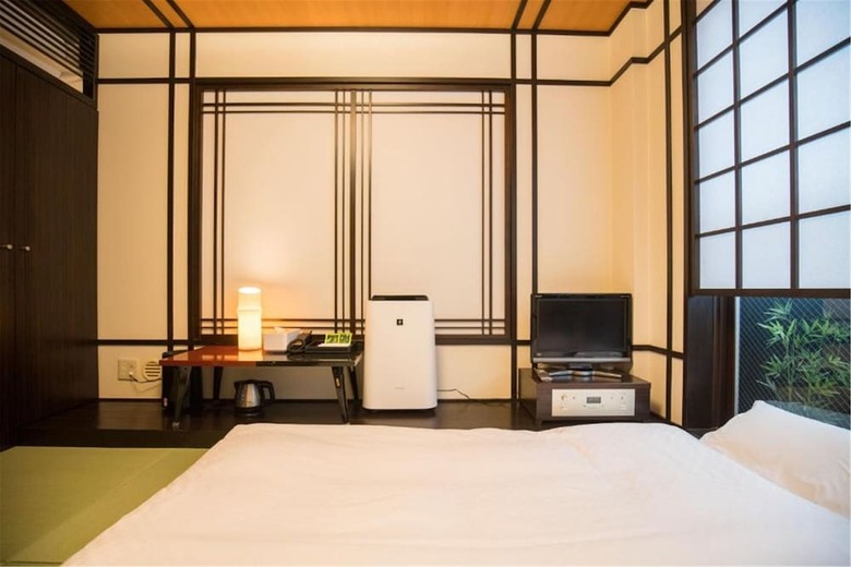 Floral Hotel � Nihonbashi Osaka