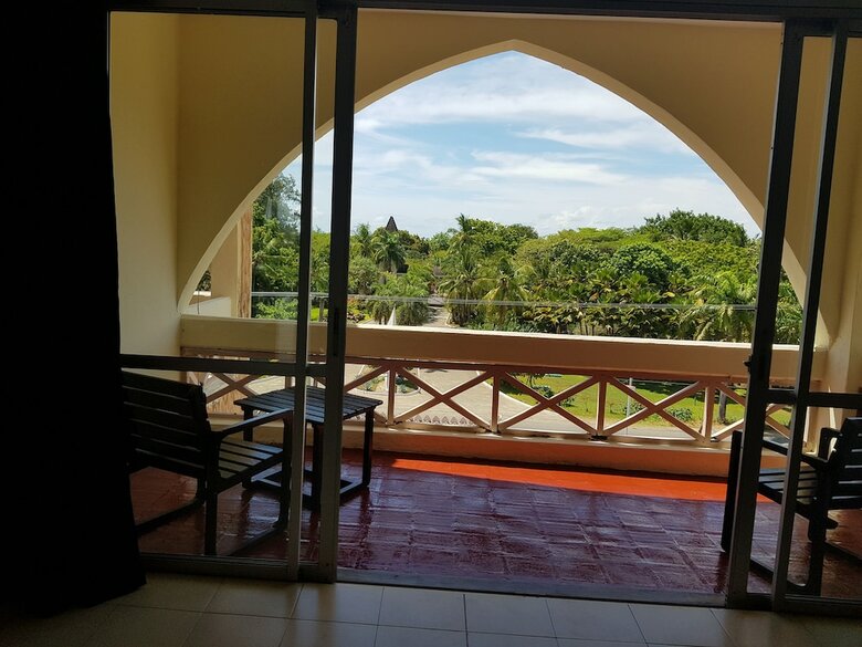 Apartamentos Alis Plaza