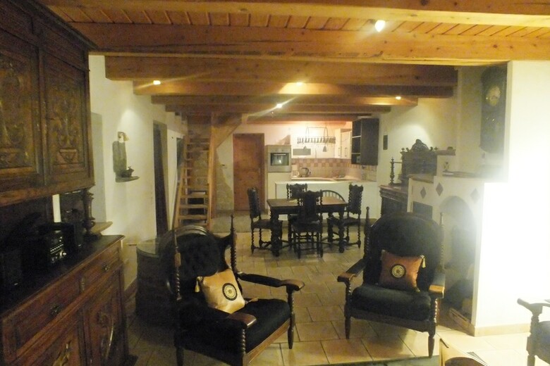 Rheinufer Lodge