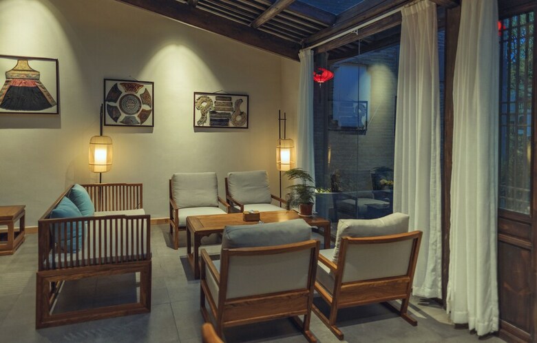 Lijiang Qilu Garden Hotel