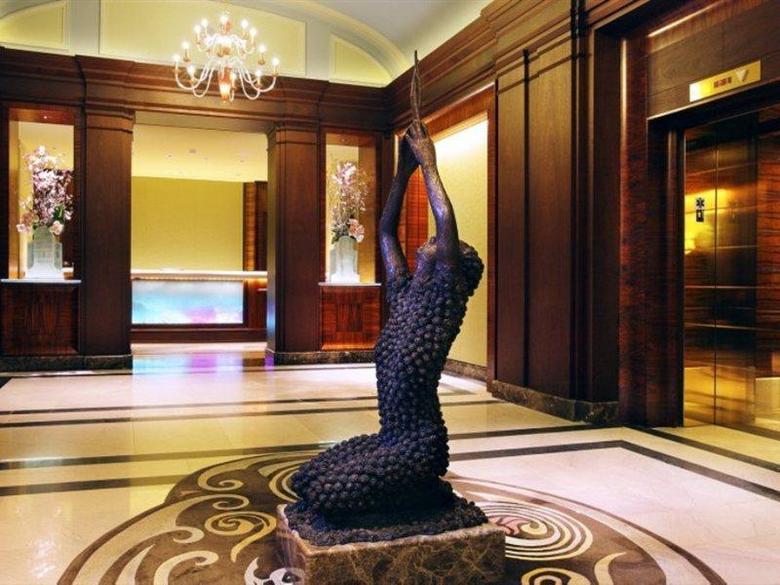 The Back Bay Hotel